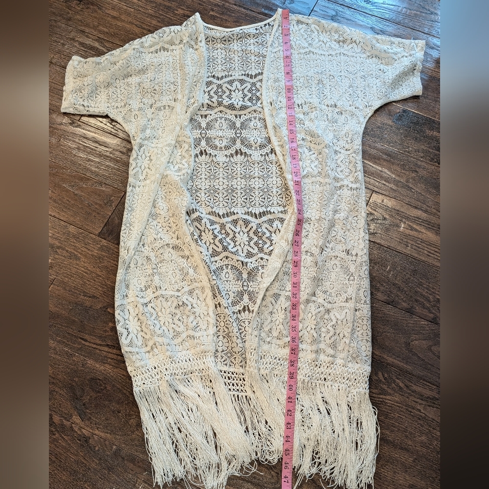 Lace Coverup Kimono Short Sleeve with Fringe - Picture 6 of 6